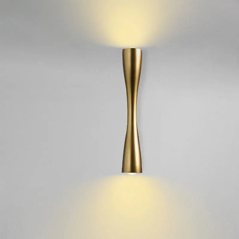 Modern minimalist wall lamp