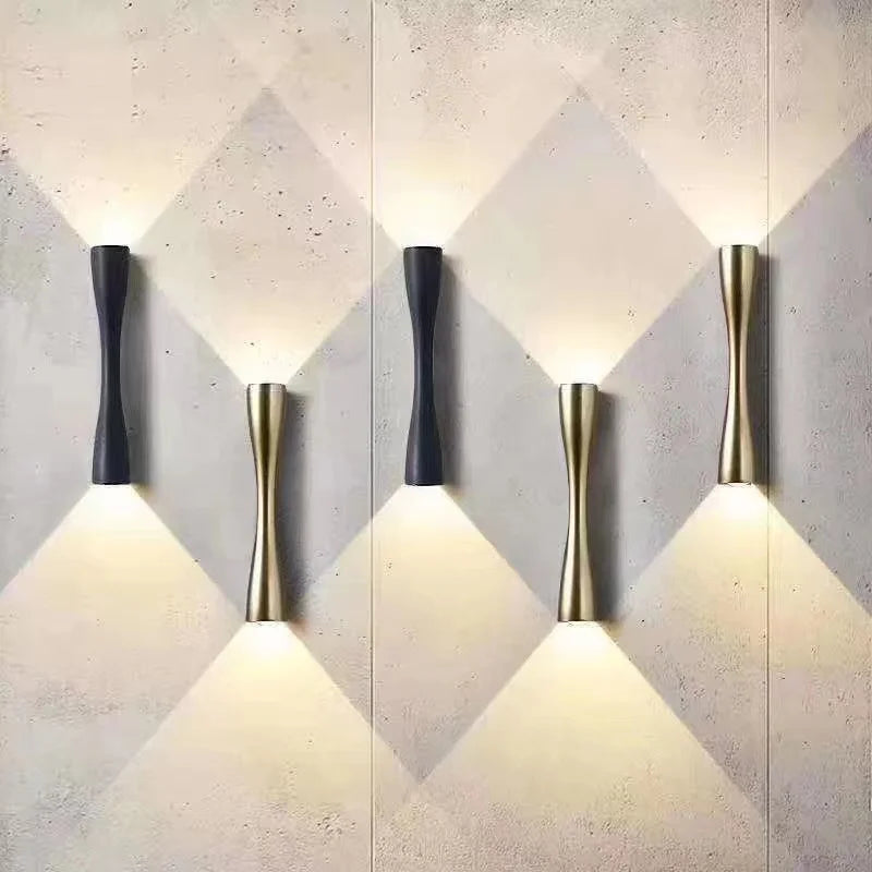 Modern minimalist wall lamp