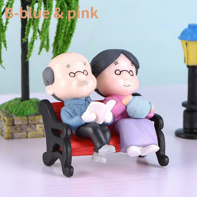 Mini Couple Figures