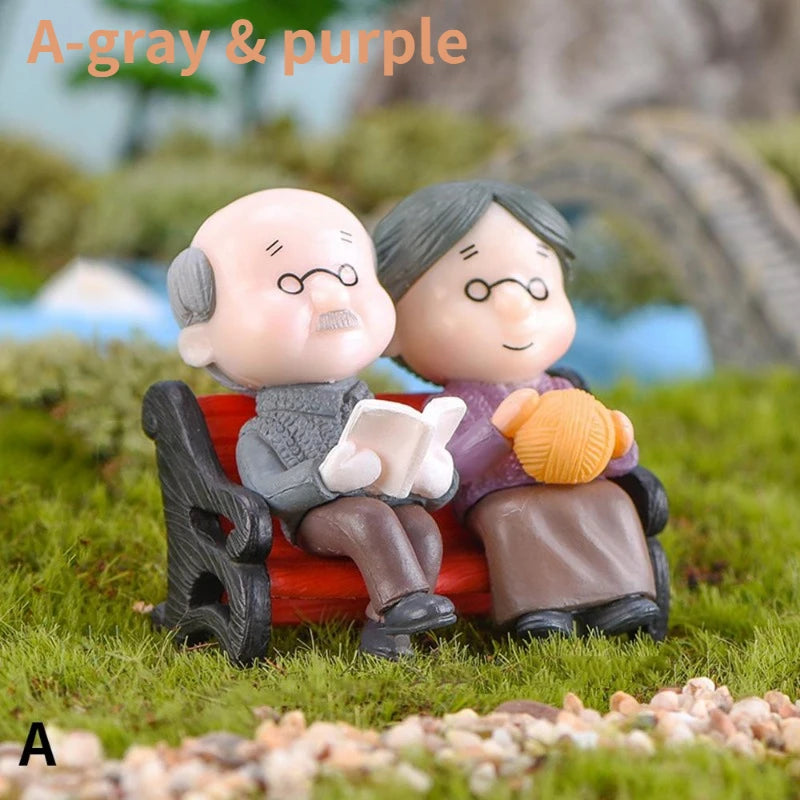 Mini Couple Figures